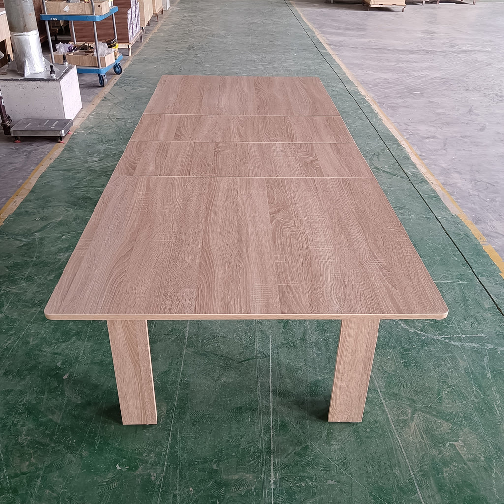 Extendable Dining Table Measuring 5-7.2 Feet, Suitable for 6 to 8 Individuals, Featuring a Modern Design with a Leaf, Ideal for Compact Dining Areas